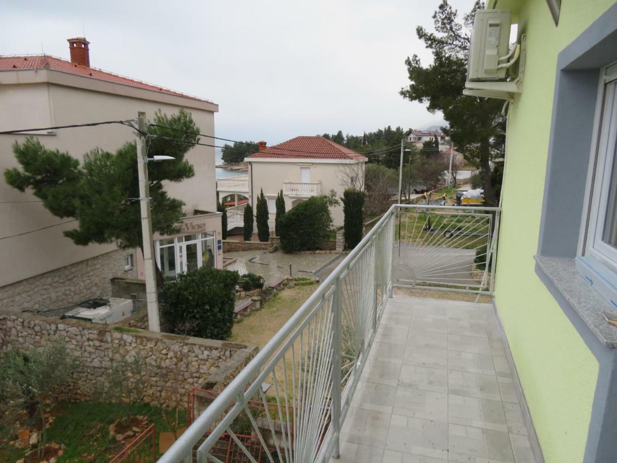 Apartments La Bombonera Starigrad Paklenica Exterior photo